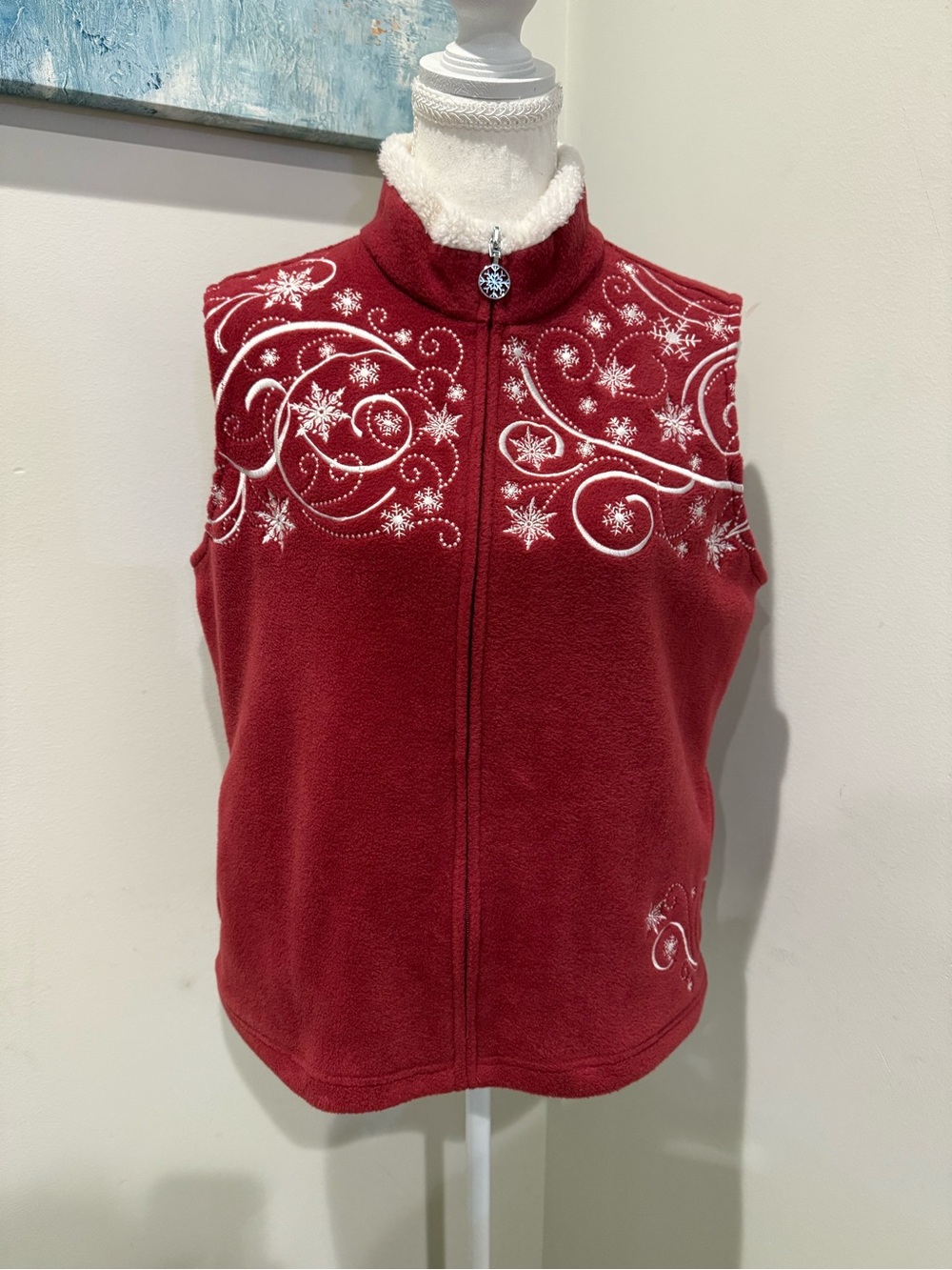 croft & barrow Red Fleece Vest with White Embroidered Snowflakes PM